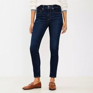 LOFT Curvy Fit High Rise Skinny Jeans 27/4 Petite Classic Dark Indigo Wash NEW